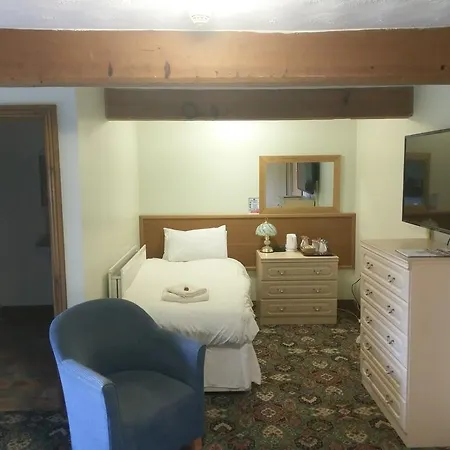 ウェイリング ホール