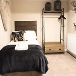 Hotel Hall
