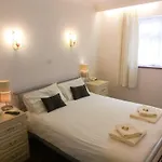 Hotel Hall