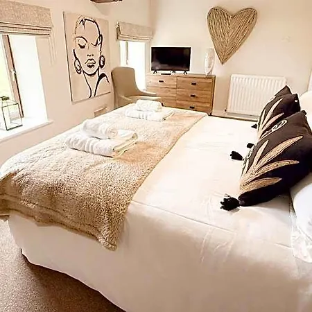 Hall 3* Wheyrigg
