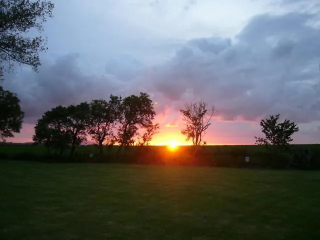 ウェイリング ホール