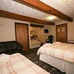 Hotel Hall 3*